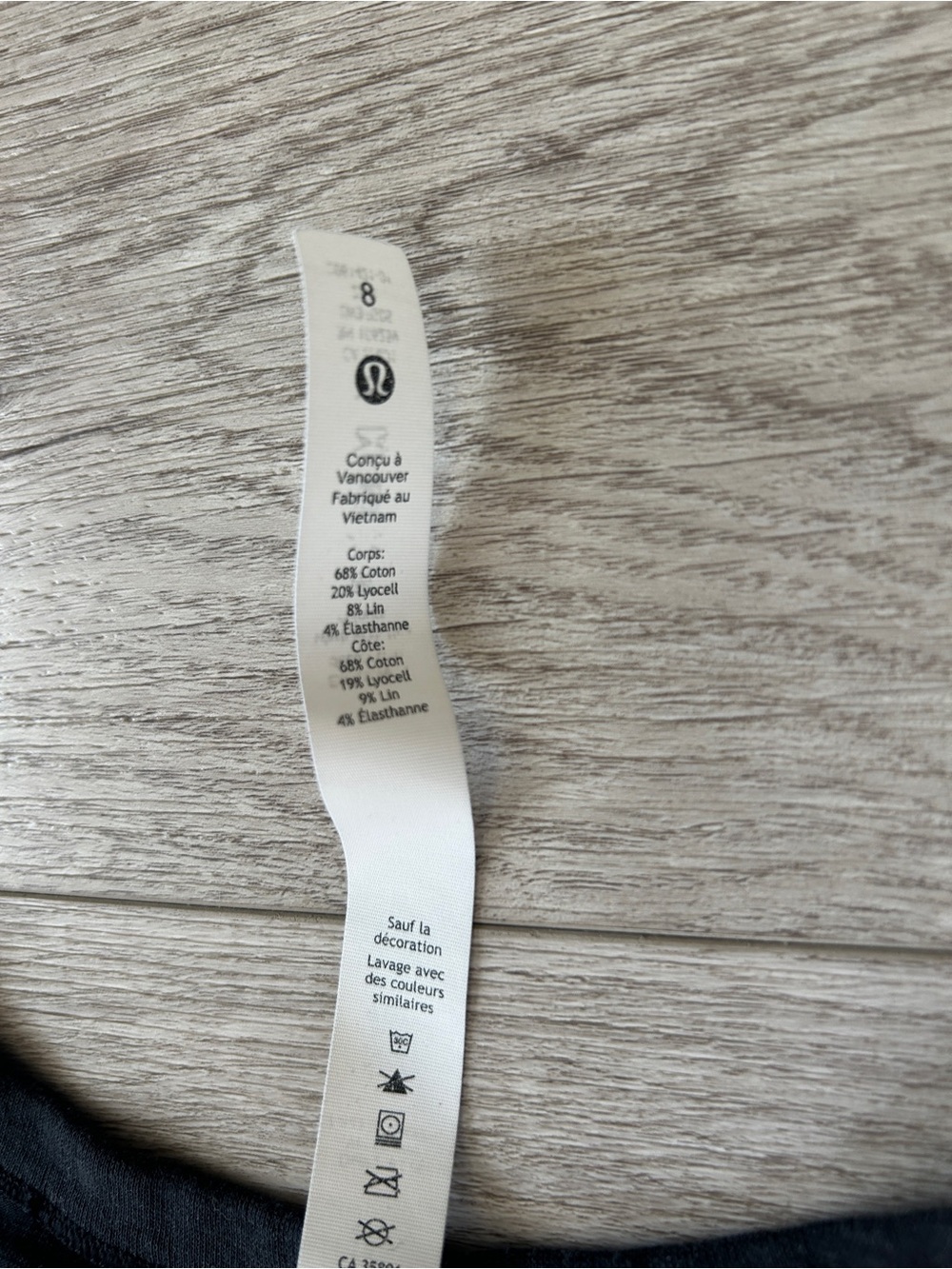 lululemon athletica Black Short Sleeve Crew Tee - Picture 2 of 3